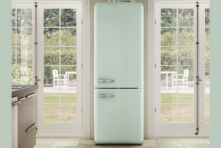 SMEG культовые холодильники FAB