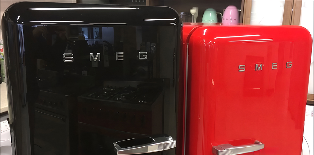 Новые холодильники Smeg FAB38