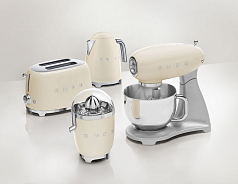 Соковыжималка Smeg CJF01CREU