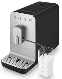 Автоматическая кофемашина Smeg BCC13BLMEU