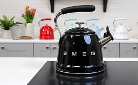 Представляем чайник со свистком Smeg WKF01