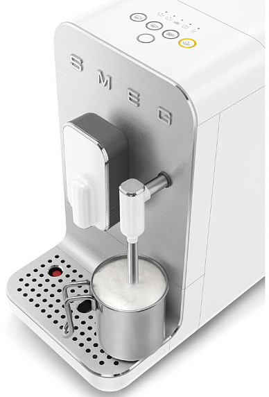 Автоматическая кофемашина Smeg BCC02WHMEU preview 11