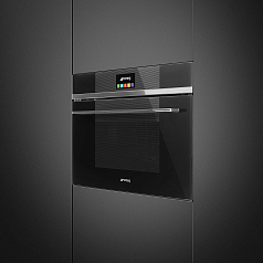 Компактный духовой шкаф с пароваркой Smeg SF4104VCN