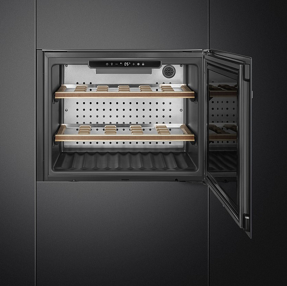 Встраиваемый холодильный шкаф для вина Smeg CVI121S3 preview 2