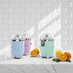 Соковыжималка Smeg CJF01PKEU