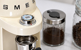 Как пользоваться кофемолкой Smeg CGF01 / CGF11