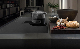 Индукционная панель со встроенной вытяжкой Smeg HOBD682R