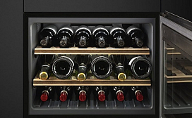 Винные шкафы Smeg CVI638