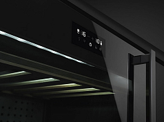 Встраиваемый холодильный шкаф для вина Smeg CVI638LWN3