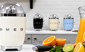 Как пользоваться соковыжималкой для цитрусовых Smeg CJF11