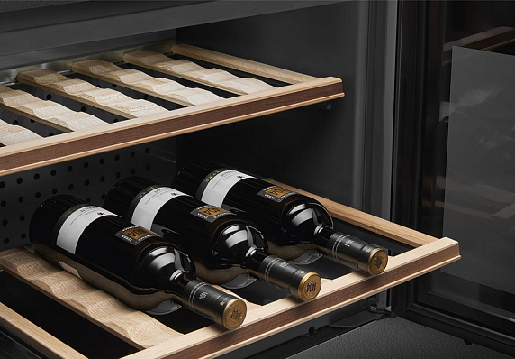 Встраиваемый холодильный шкаф для вина Smeg CVI621RWNX3 preview 6
