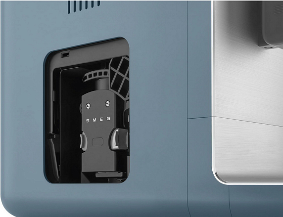 Автоматическая кофемашина Smeg BCC13SBMEU preview 12