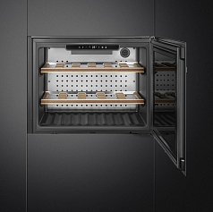Встраиваемый холодильный шкаф для вина Smeg CVI121N3