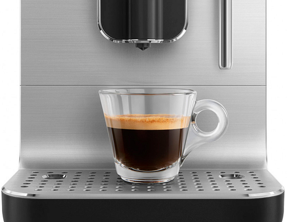 Автоматическая кофемашина Smeg BCC12BLMEU preview 19
