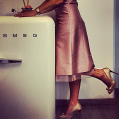 Минибар Smeg FAB10HRP