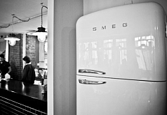 Холодильник Smeg FAB50B